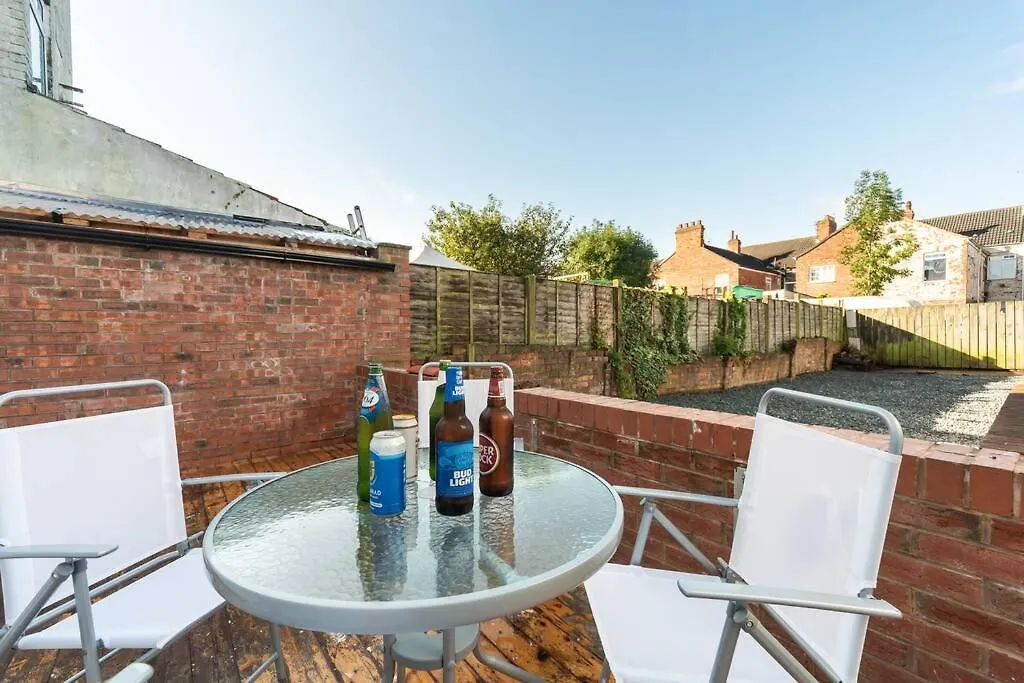 Nyaraló Wgcdde Large 3 Bedroom House - Close To Mkm Stadium & A63 - Garden Kingston upon Hull